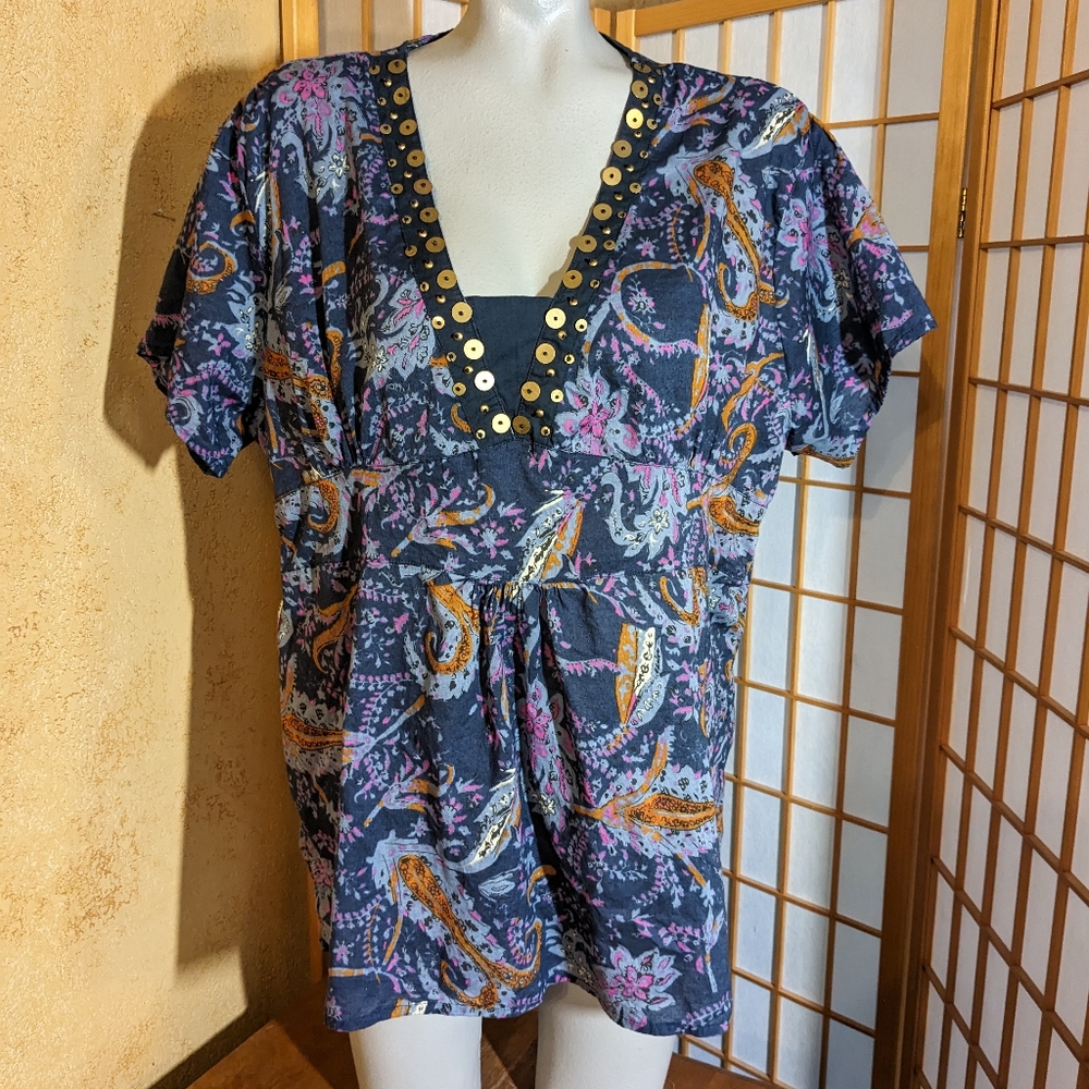 Company One, embellished shirt, 2X. FINAL PRICE DROP 💧💧💧💧
